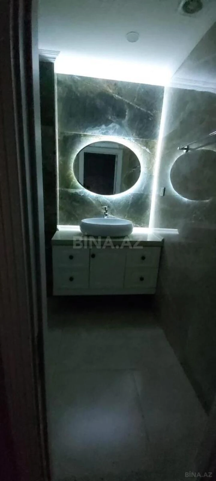 Satılır 3 otaqlı mənzil 95 m²