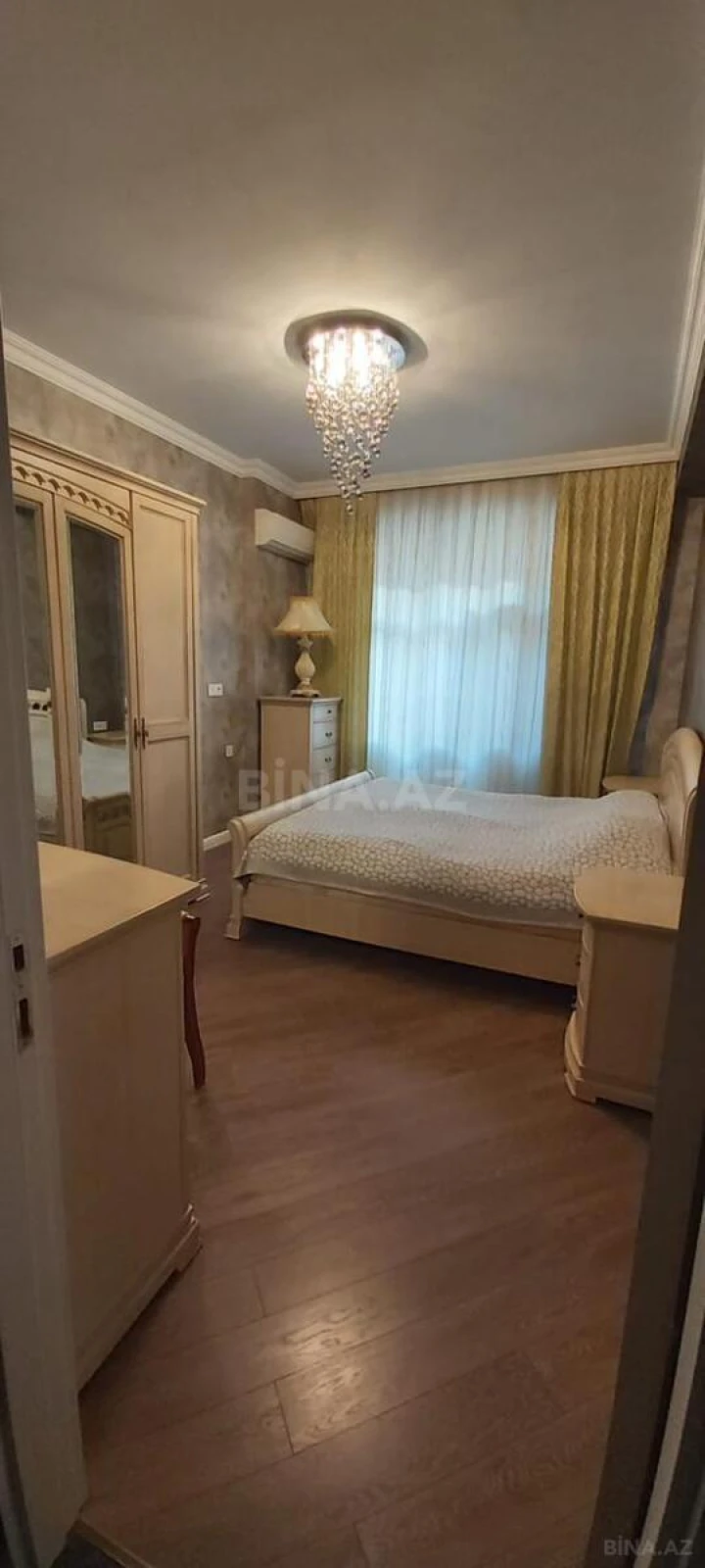 Satılır 3 otaqlı mənzil 95 m²