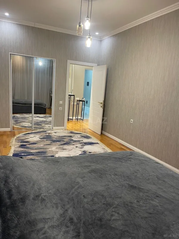 Kirayə verilir 2 otaqlı mənzil 95 m²