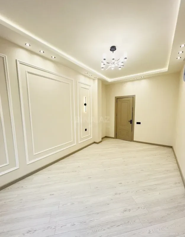 Satılır 2 otaqlı mənzil 72 m²
