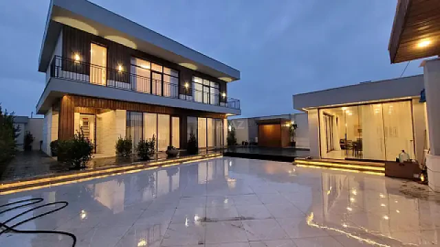 Kirayə verilir 4 otaqlı həyət evi 200 m² — Bakı, Buzovna 4 otaq 200.00 m²
