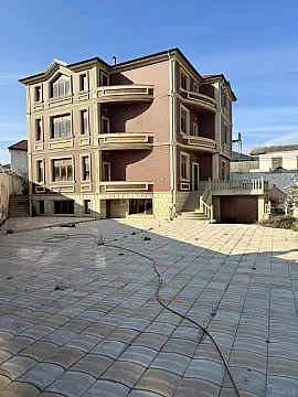 Satılır 6 otaqlı həyət evi 610 m² — Bakı, Badamdar 6 otaq 610.00 m²