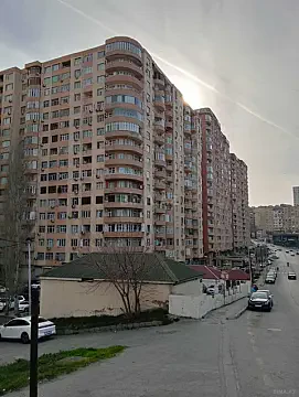 Satılır 3 otaqlı mənzil 70 m² — Bakı, İnşaatçılar 3 otaq 70.00 m²