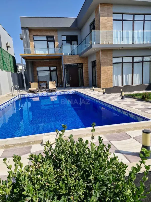Kirayə verilir 5 otaqlı həyət evi 245 m²