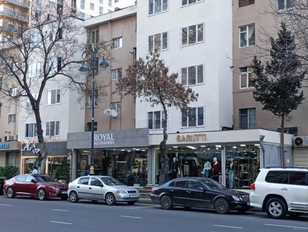 Satılır 1 otaqlı mənzil 44 m²