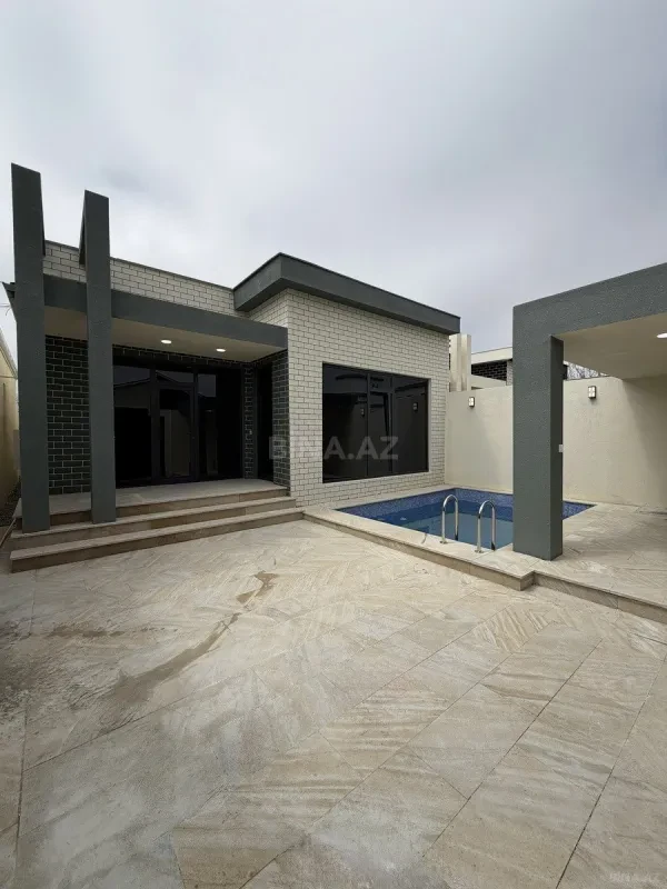 Satılır 4 otaqlı həyət evi 140 m²