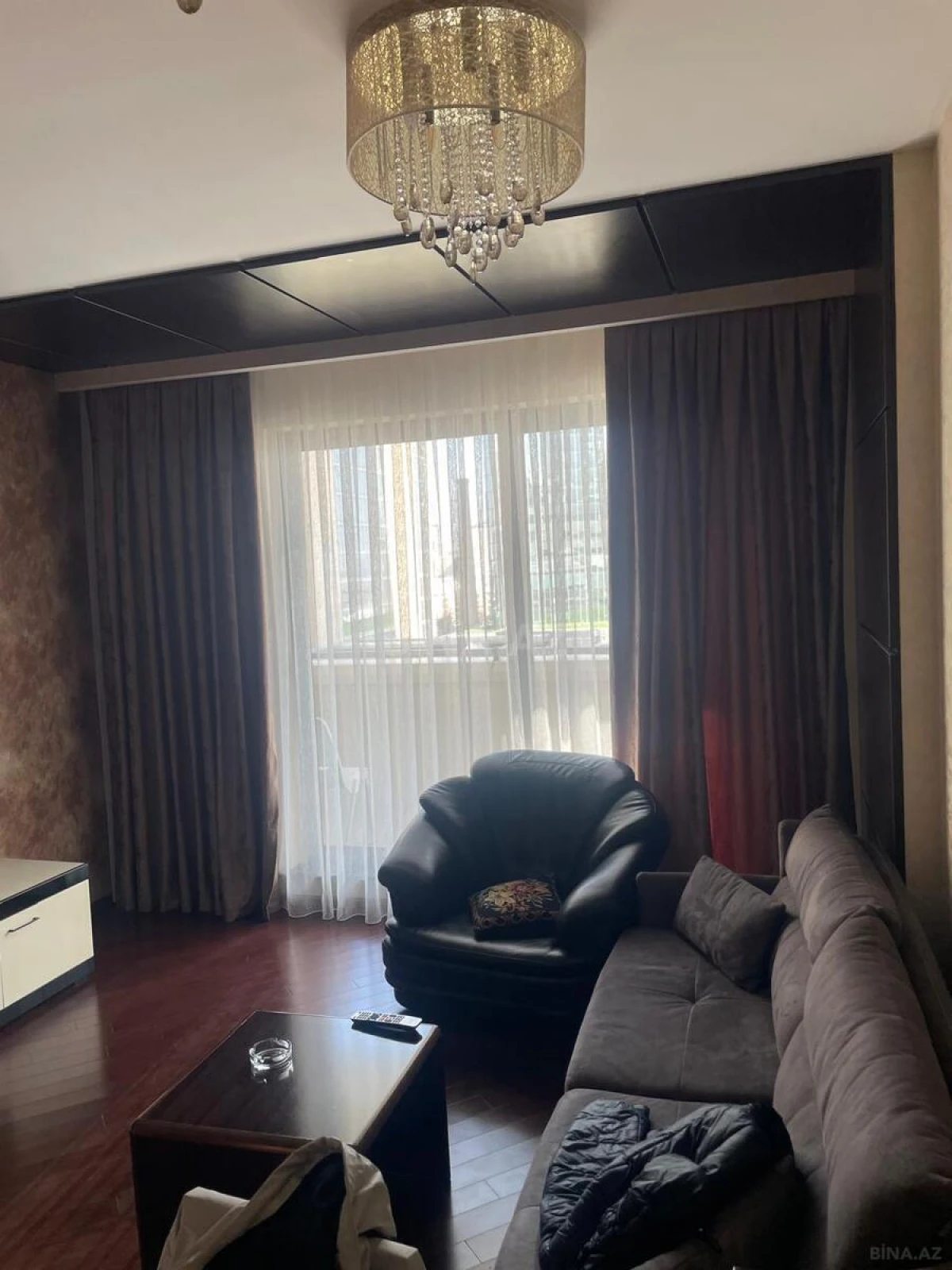 Kirayə verilir 2 otaqlı mənzil 95 m²