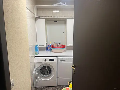 Kirayə verilir 2 otaqlı mənzil 95 m²