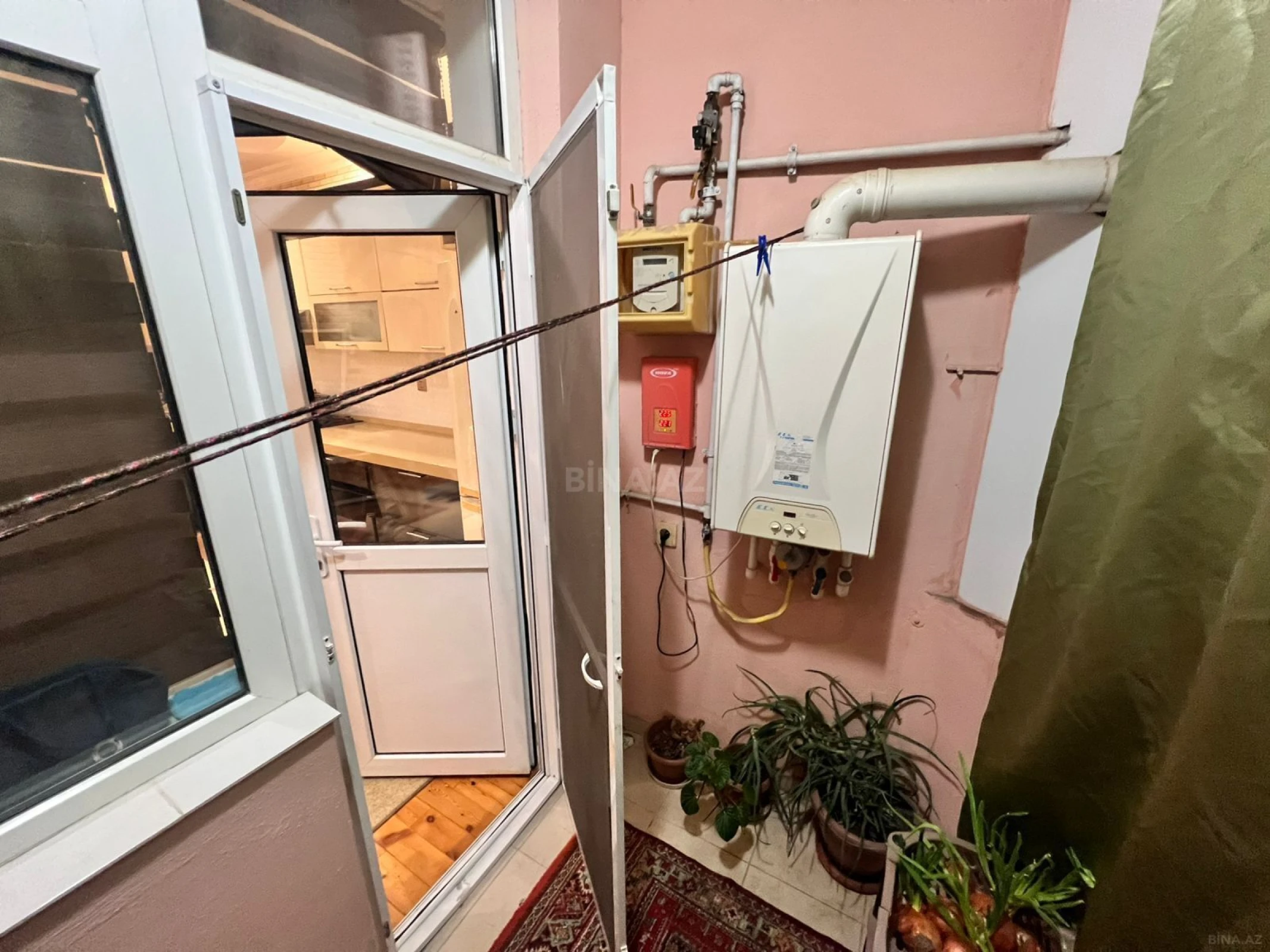 Satılır 2 otaqlı mənzil 75.5 m²