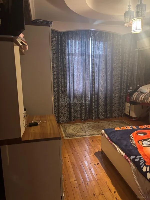 Satılır 2 otaqlı mənzil 75.5 m²