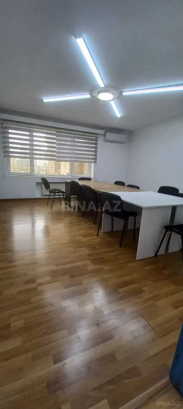 Kirayə verilir 3 otaqlı ofis 130 m²