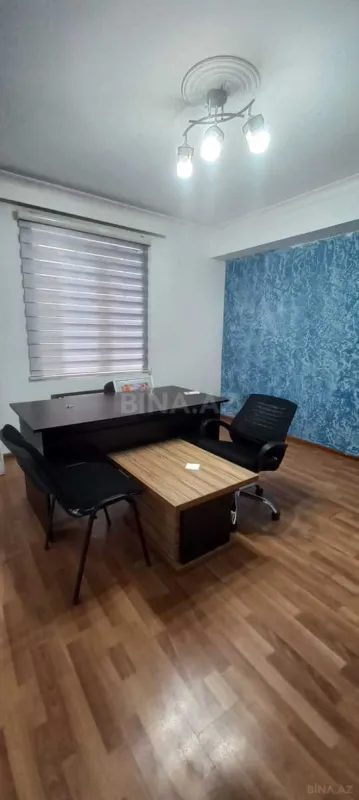 Kirayə verilir 3 otaqlı ofis 130 m²