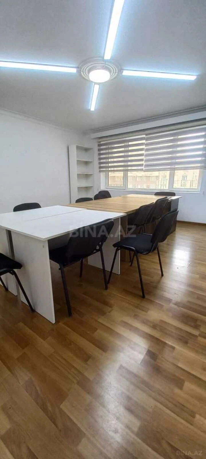 Kirayə verilir 3 otaqlı ofis 130 m²