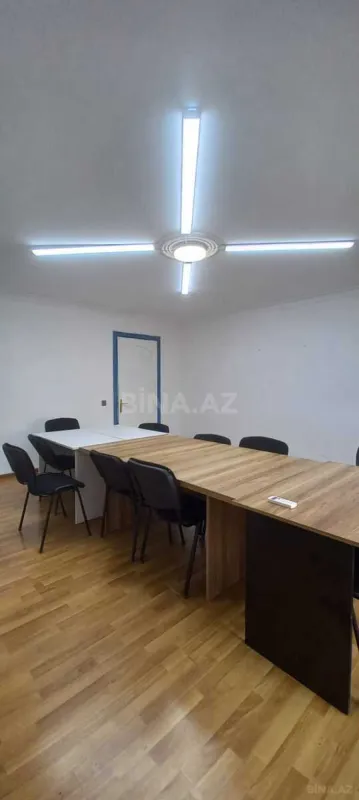 Kirayə verilir 3 otaqlı ofis 130 m²