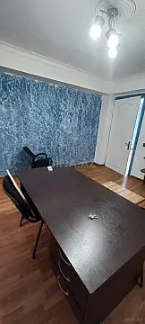 Kirayə verilir 3 otaqlı ofis 130 m²
