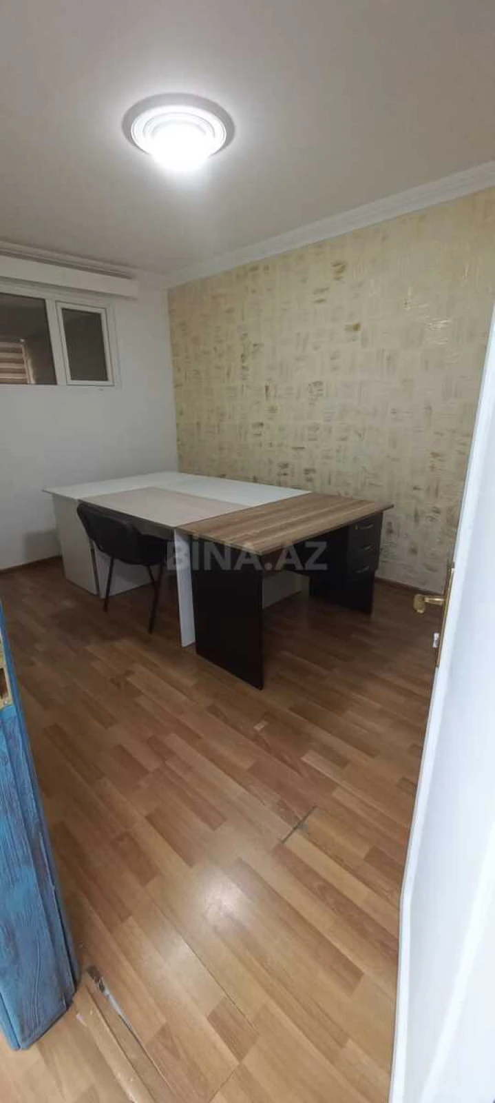 Kirayə verilir 3 otaqlı ofis 130 m²