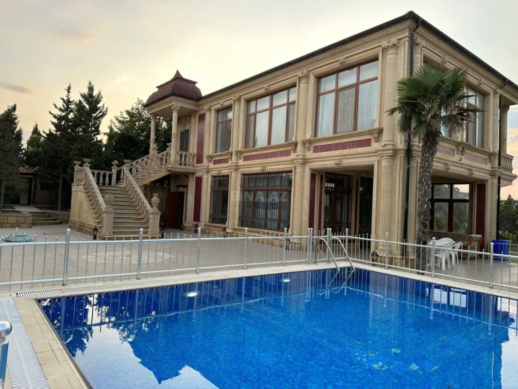 Kirayə verilir 9 otaqlı həyət evi 850 m²