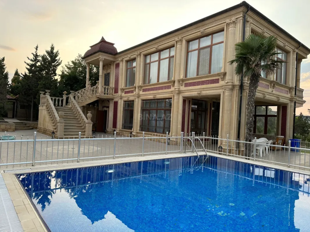 Kirayə verilir 9 otaqlı həyət evi 850 m²
