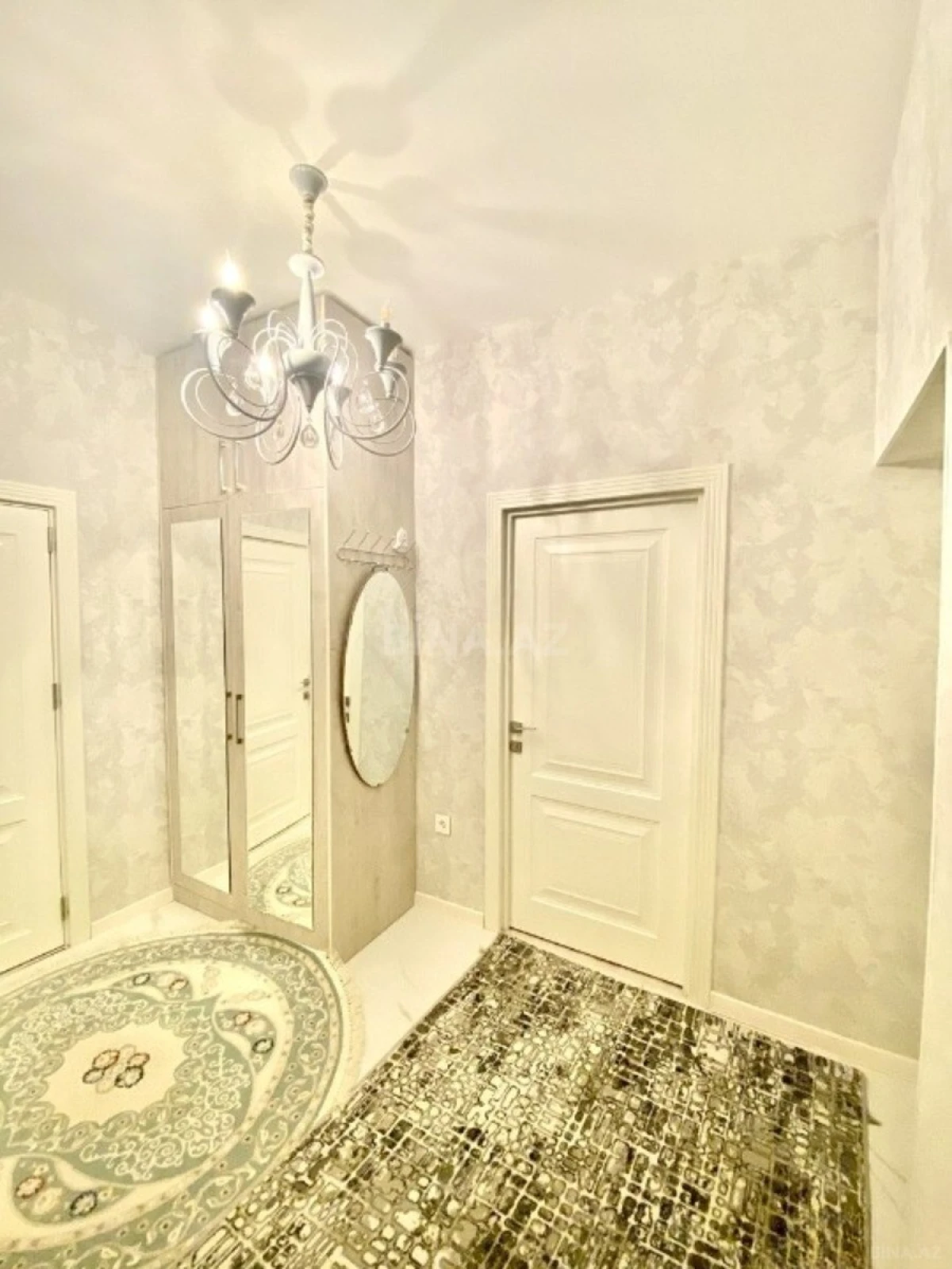 Kirayə verilir 2 otaqlı mənzil 60 m²
