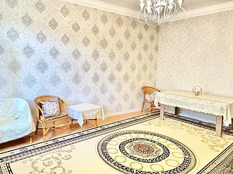 Kirayə verilir 2 otaqlı mənzil 60 m²