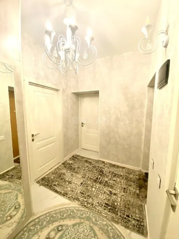 Kirayə verilir 2 otaqlı mənzil 60 m²