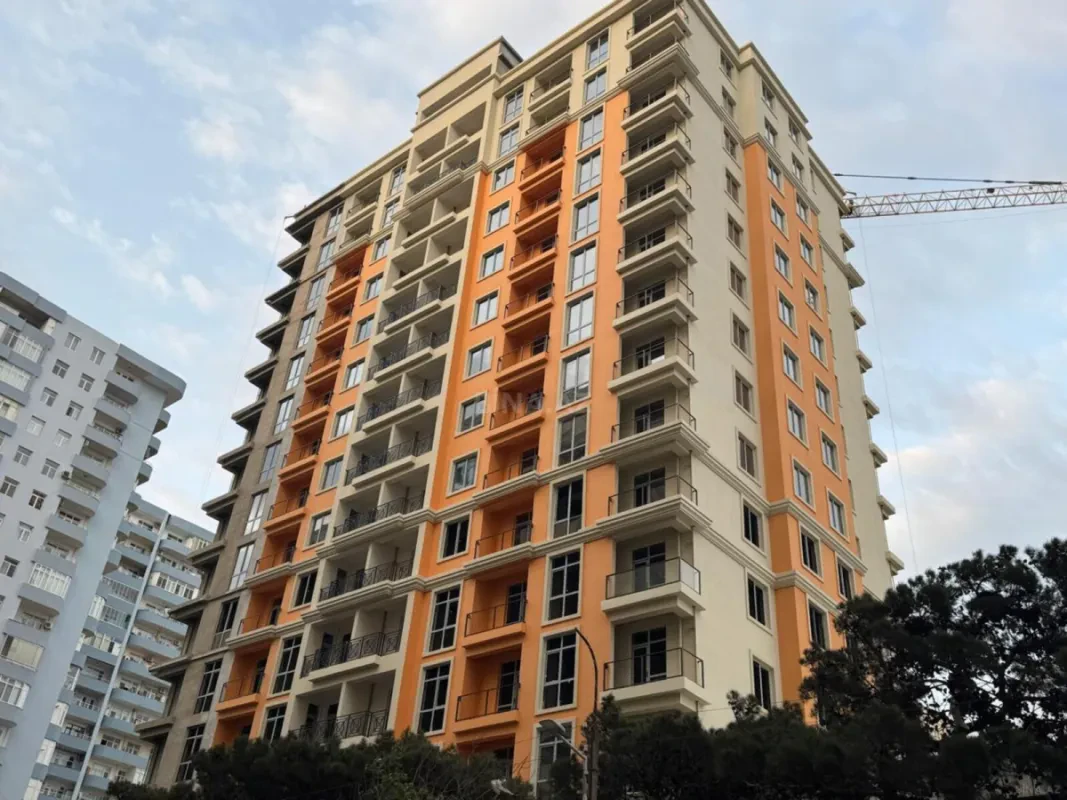 Satılır 2 otaqlı mənzil 119 m²