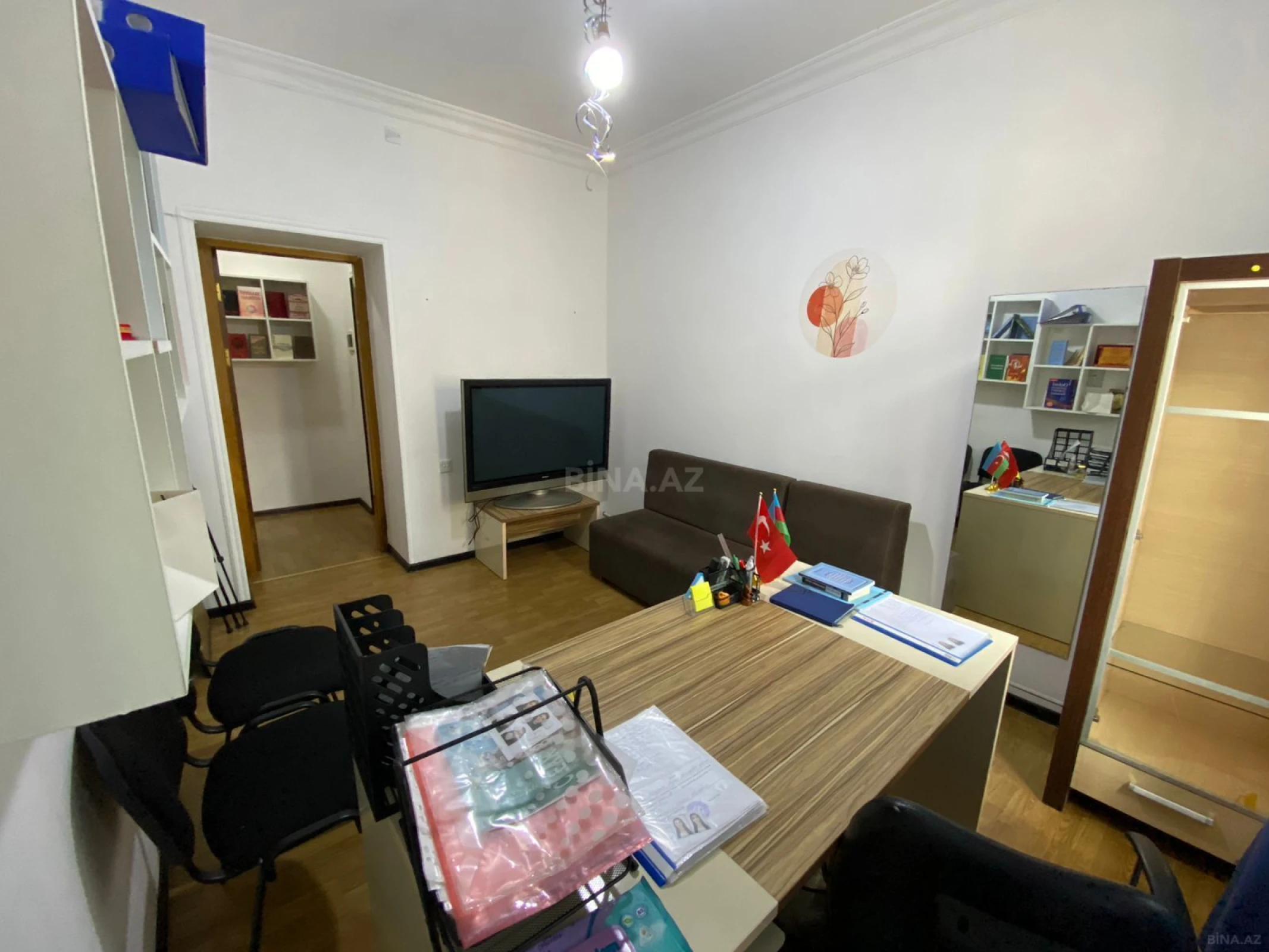 Kirayə verilir obyekt 160 m²