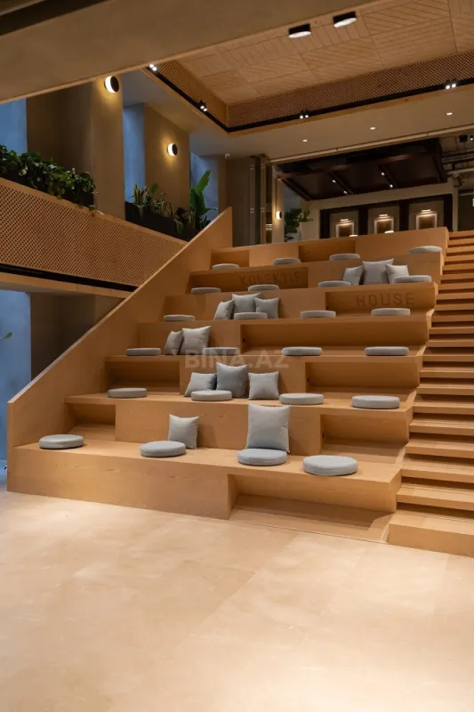 Kirayə verilir 3 otaqlı ofis 500 m²