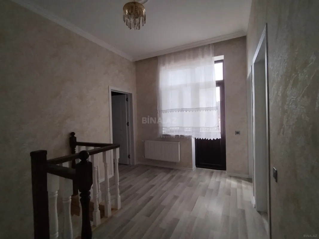 Satılır 4 otaqlı həyət evi 100 m²