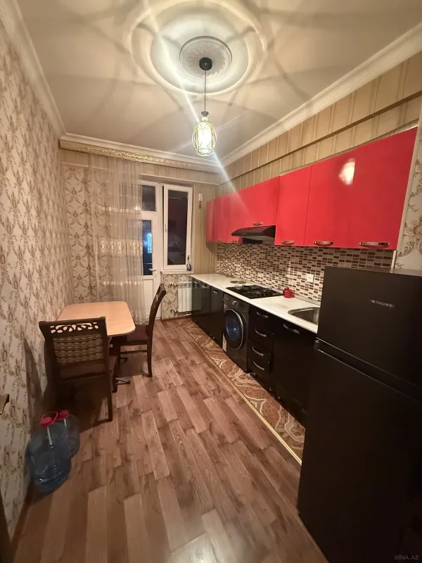 Kirayə verilir 2 otaqlı mənzil 60 m²