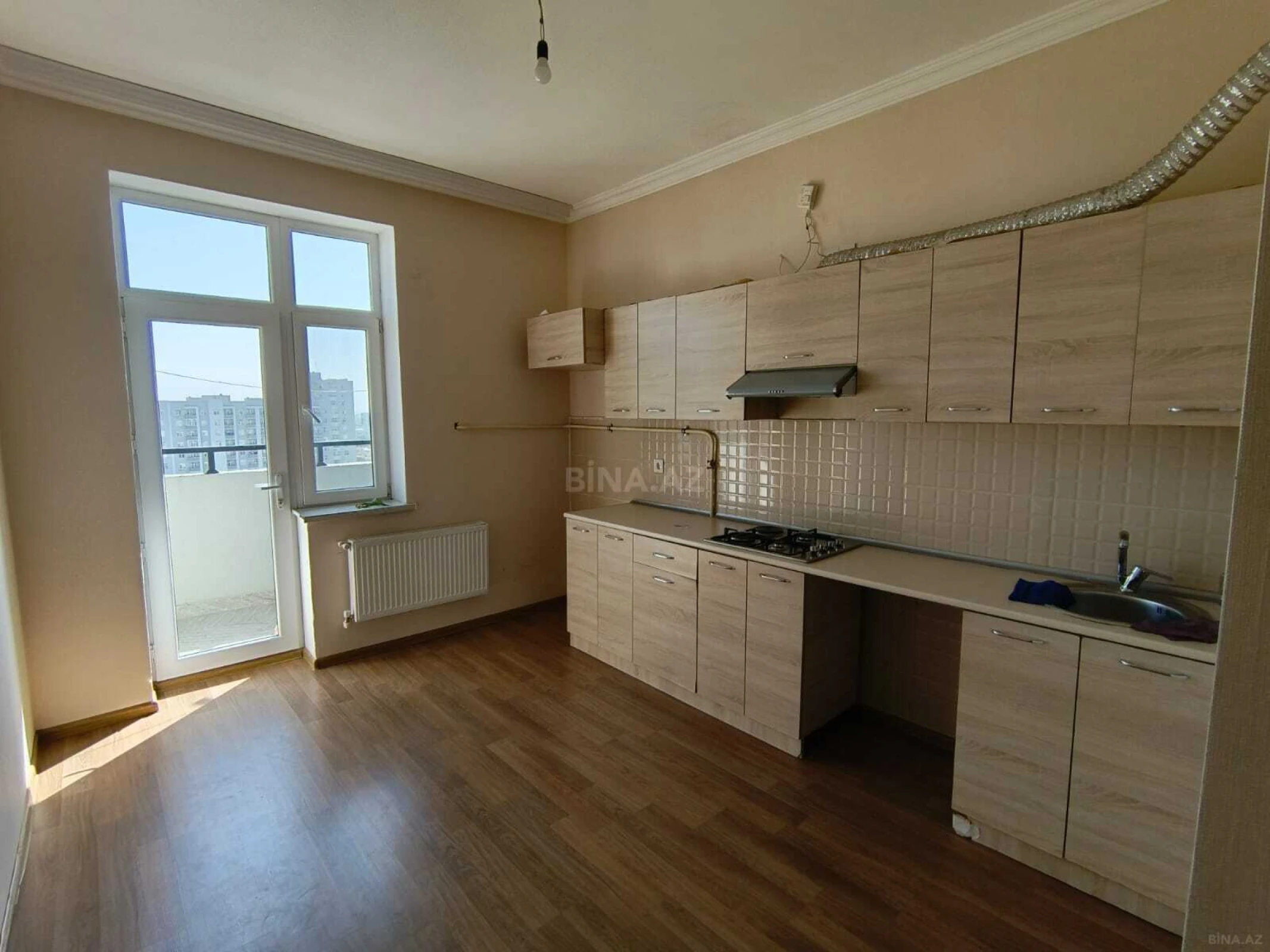 Satılır 4 otaqlı mənzil 115 m²