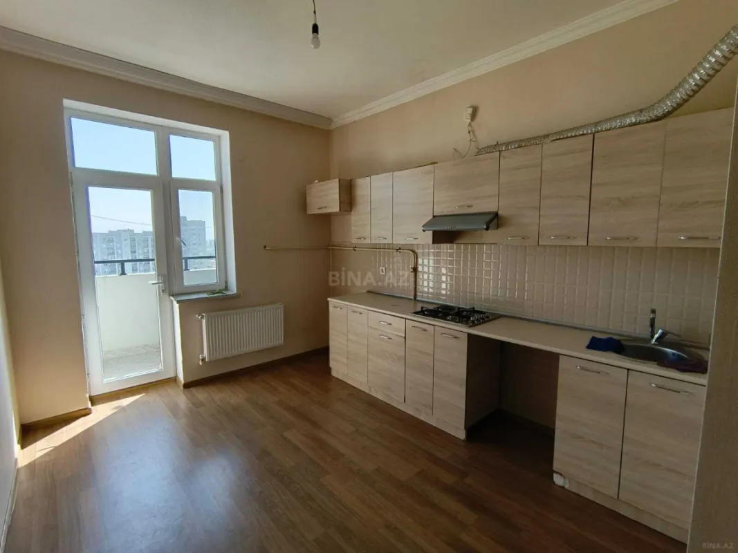 Satılır 4 otaqlı mənzil 115 m²