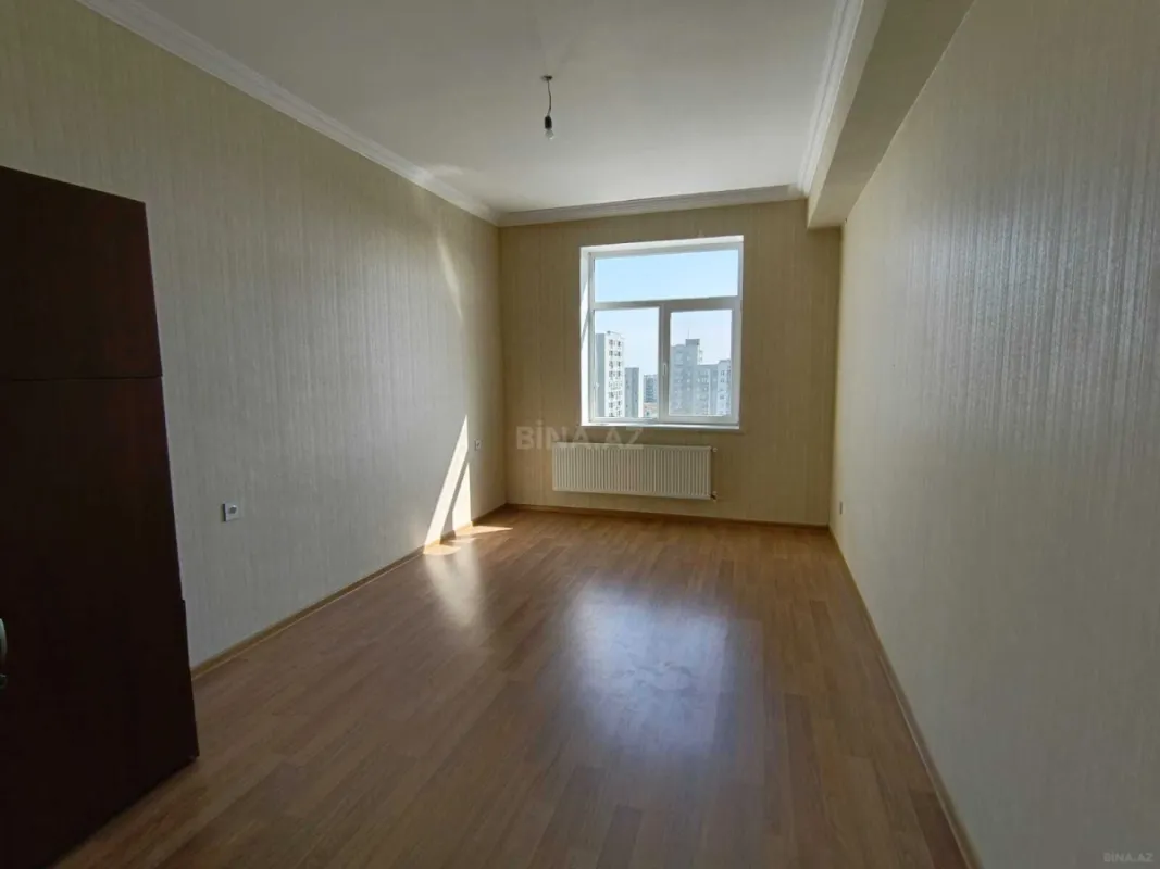 Satılır 4 otaqlı mənzil 115 m²