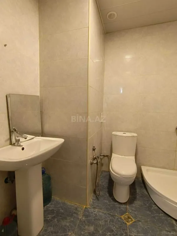 Satılır 4 otaqlı mənzil 115 m²