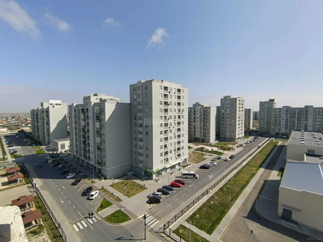 Satılır 4 otaqlı mənzil 115 m²