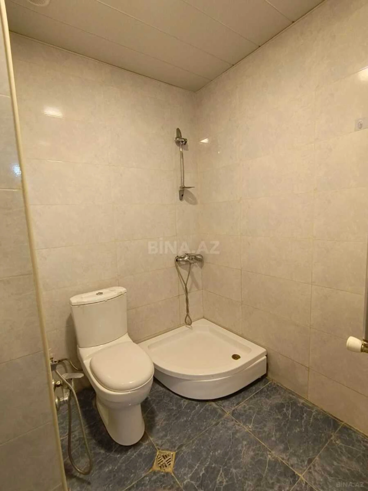 Satılır 4 otaqlı mənzil 115 m²