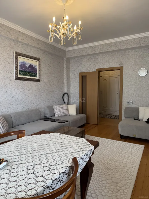 Kirayə verilir 2 otaqlı mənzil 87 m²