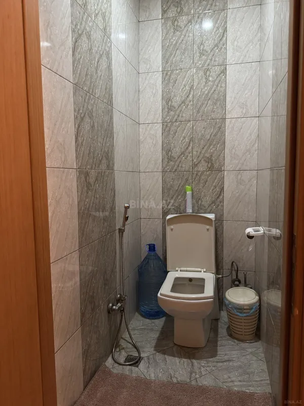 Kirayə verilir 2 otaqlı mənzil 87 m²