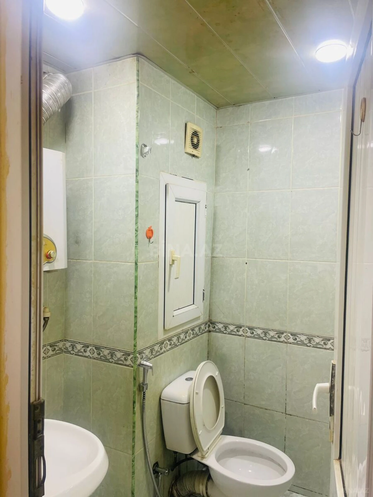 Kirayə verilir 2 otaqlı mənzil 50 m²