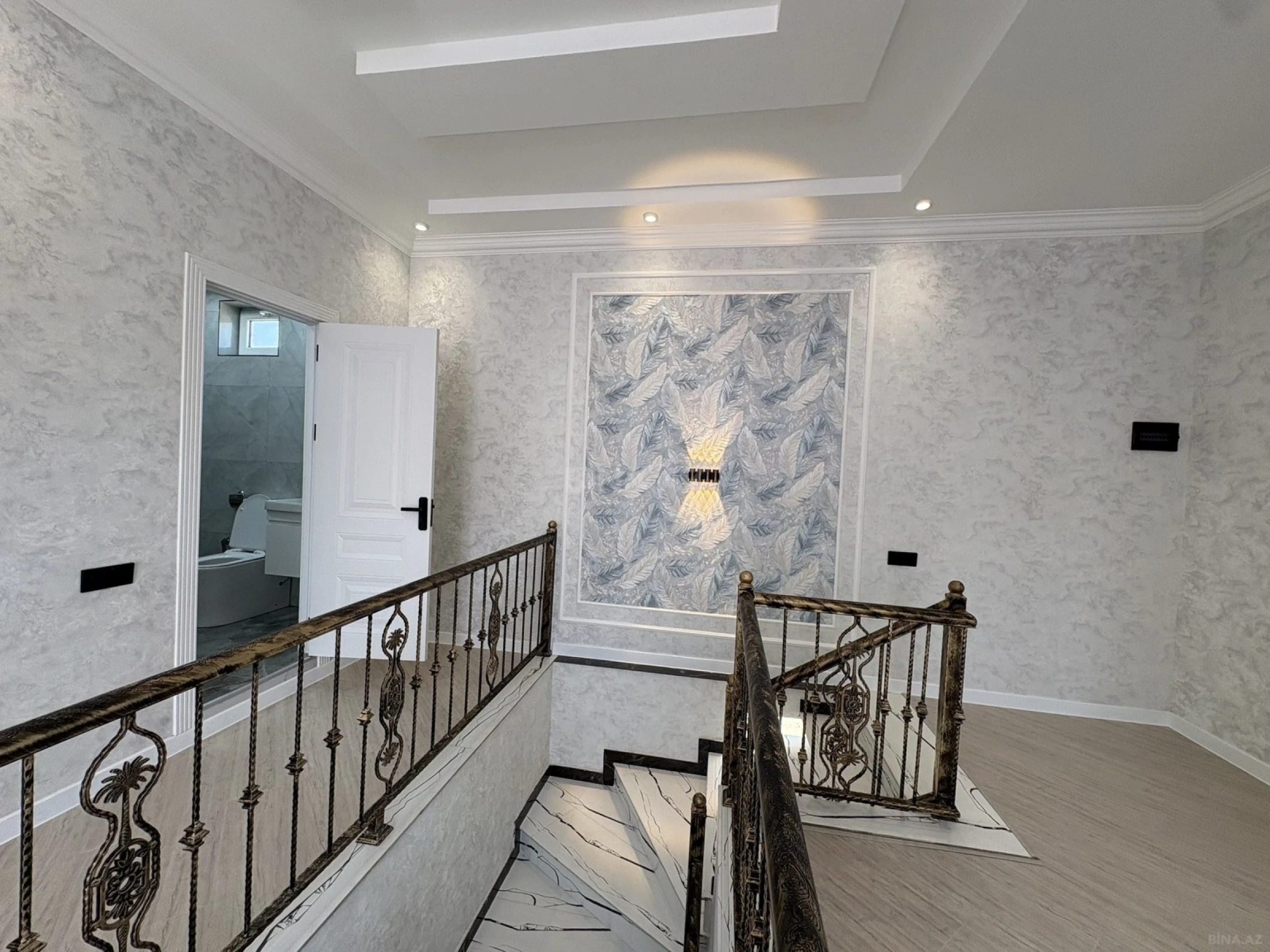 Satılır 4 otaqlı həyət evi 230 m²