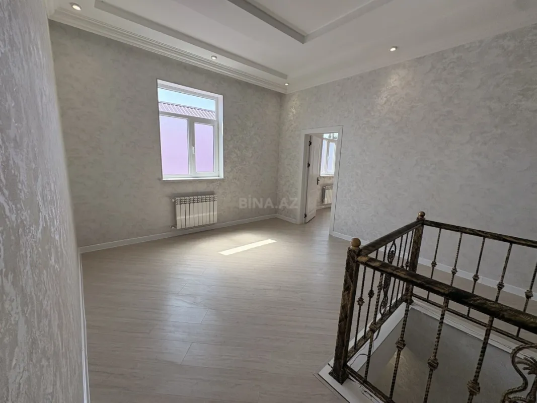 Satılır 4 otaqlı həyət evi 230 m²