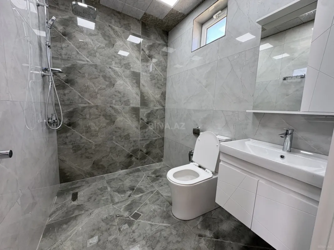 Satılır 4 otaqlı həyət evi 230 m²