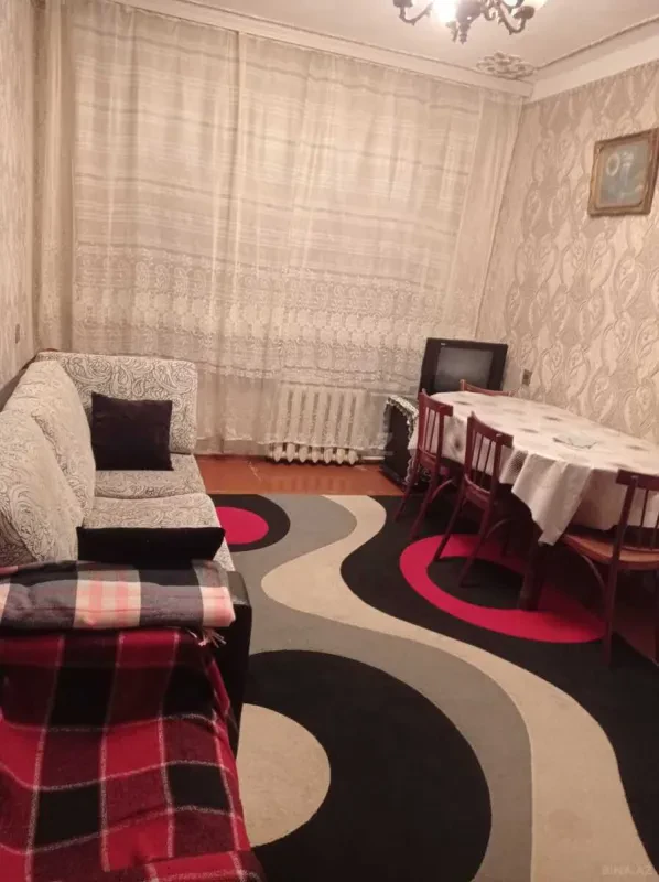Kirayə verilir 2 otaqlı mənzil 50 m²