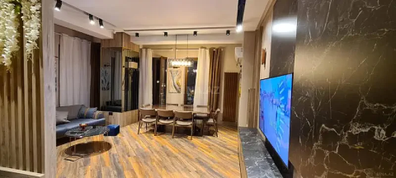 Kirayə verilir 5 otaqlı mənzil 250 m² — Bakı, Sahil qəs. 5 otaq 250.00 m²