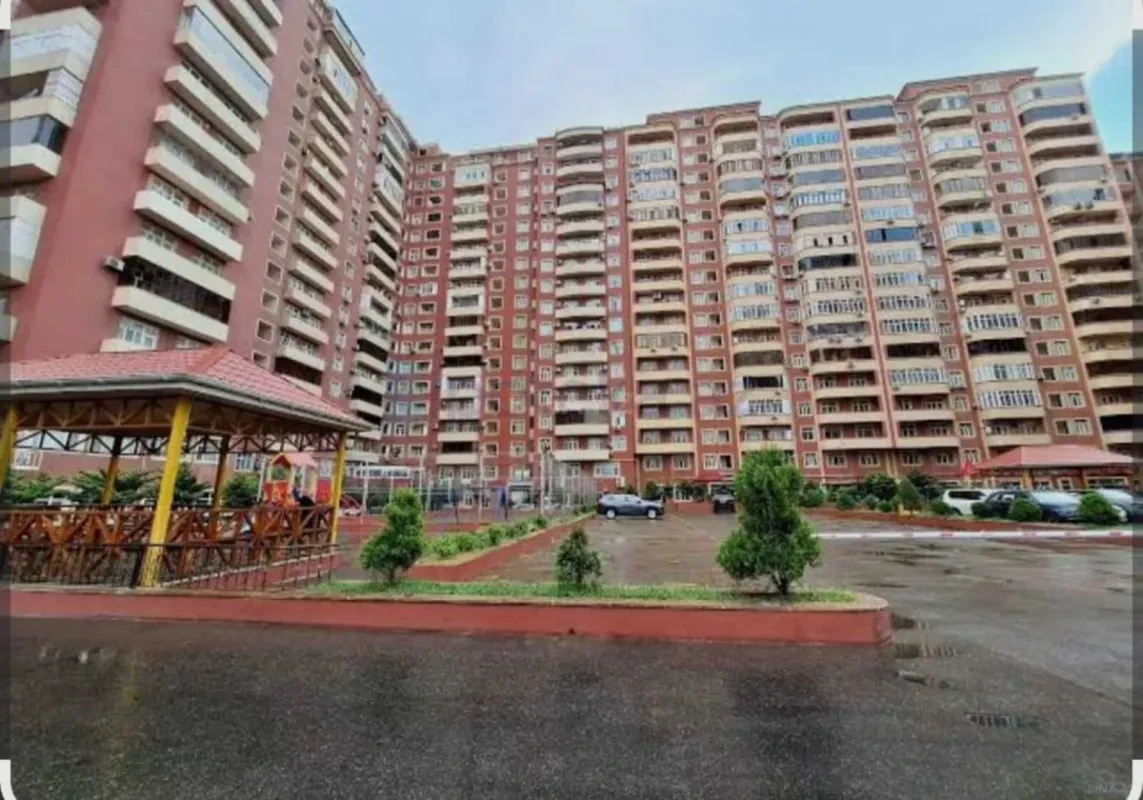Satılır 2 otaqlı mənzil 70 m²