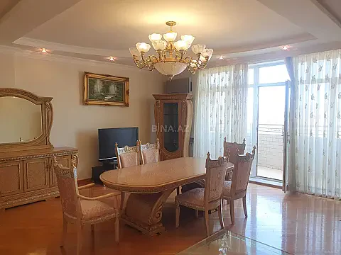 Satılır 4 otaqlı mənzil 175 m² — Bakı 4 otaq 175.00 m²