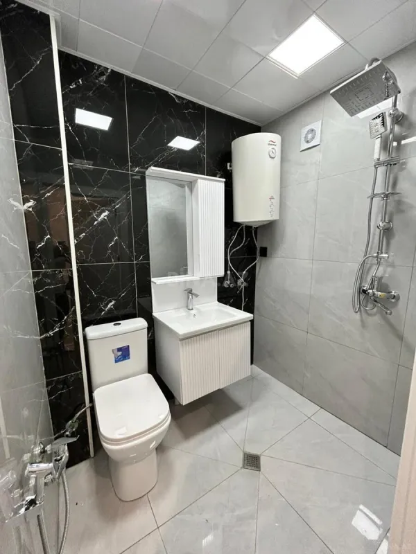 Satılır 1 otaqlı mənzil 40 m²