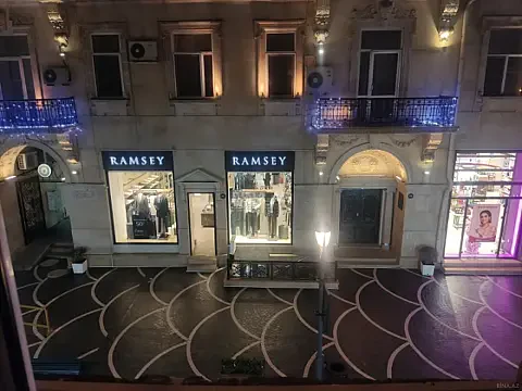 Kirayə verilir 2 otaqlı mənzil 50 m² — Bakı, Sahil qəs. 2 otaq 50.00 m²