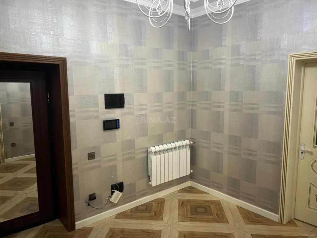 Kirayə verilir 2 otaqlı mənzil 90 m²