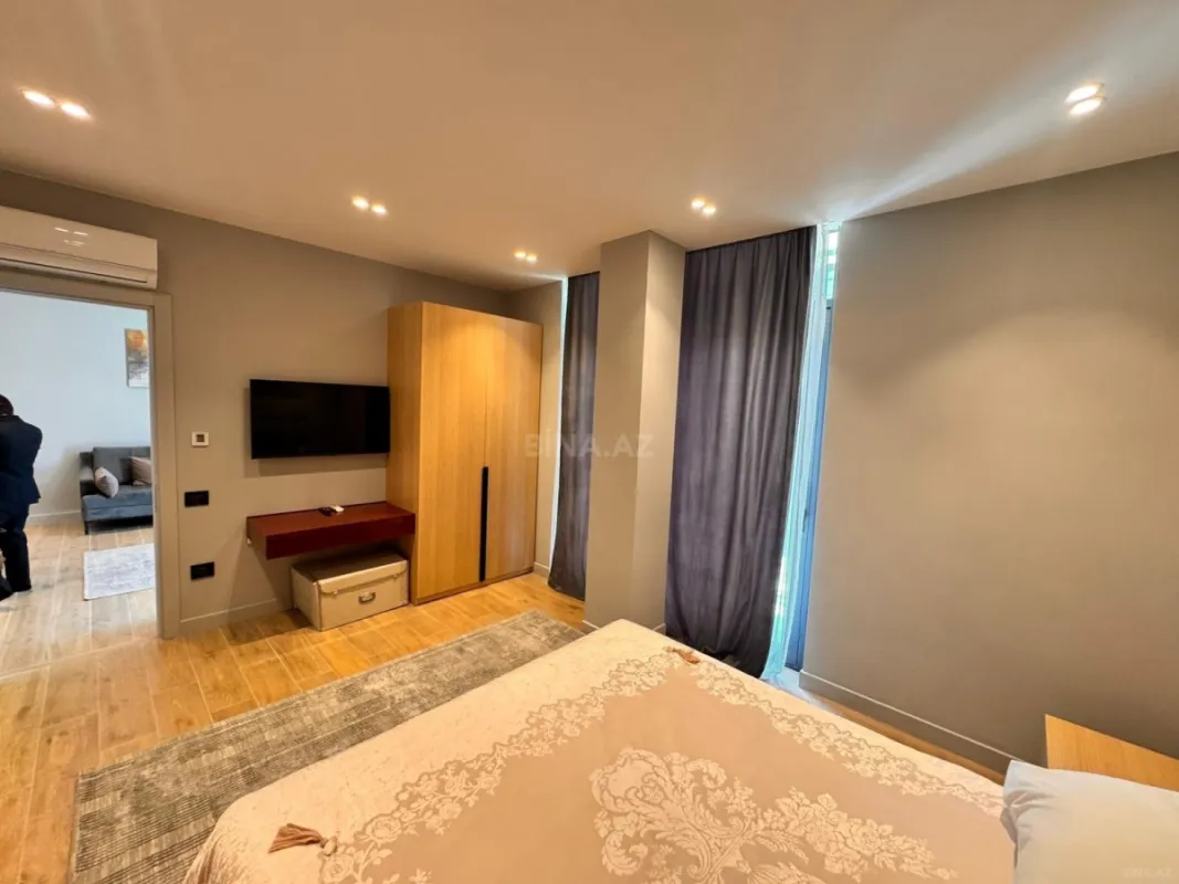 Kirayə verilir 2 otaqlı mənzil 89 m²